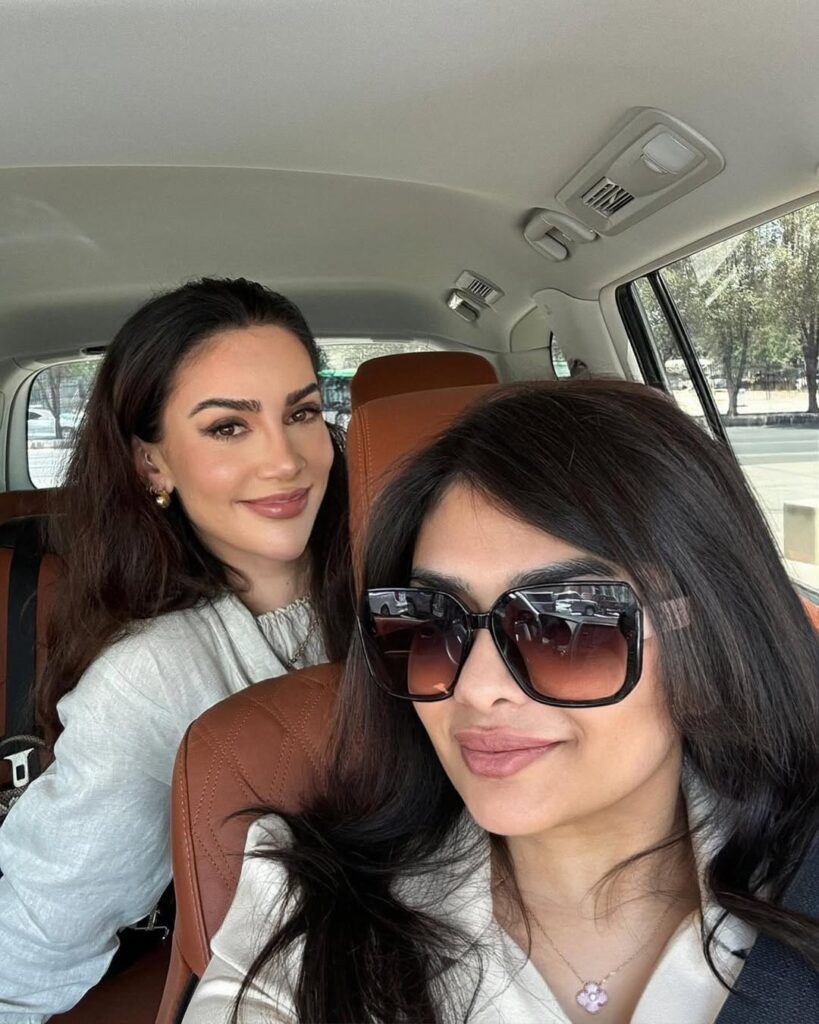 Rosee Divine Bio, Artist, Age, Drake Baby Mama, & Career 2025