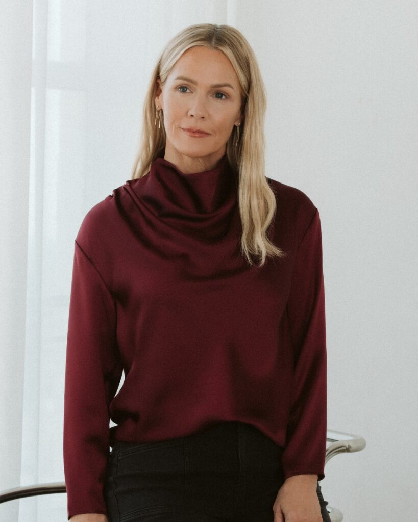 Jennie Garth: Bio, Age, Net Worth, Career & Life Story 2025