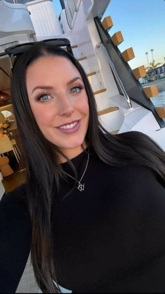 Angela White Bio, Age, Career, Awards & Net Worth 2025