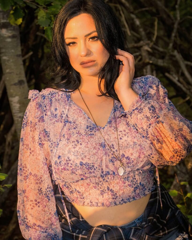 Anja Dee Bio, Age, Career, Net Worth & Life Story 2025