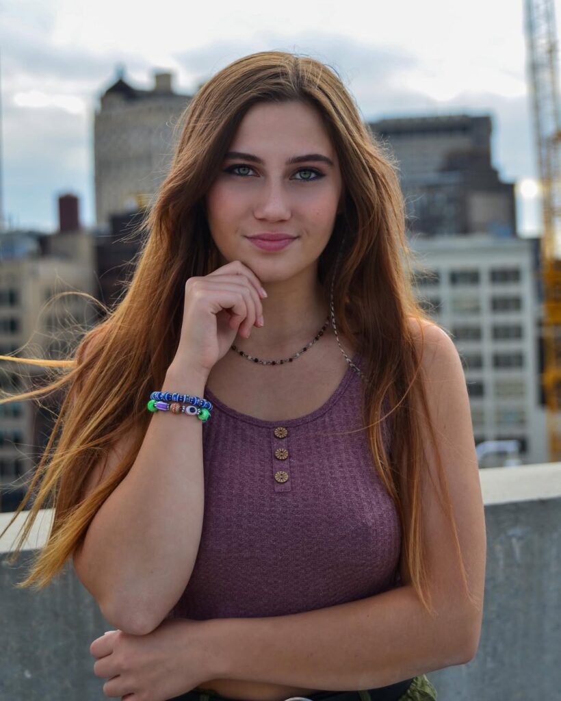 Annie Arbor Bio, Age, Family, Career & Facts 2025